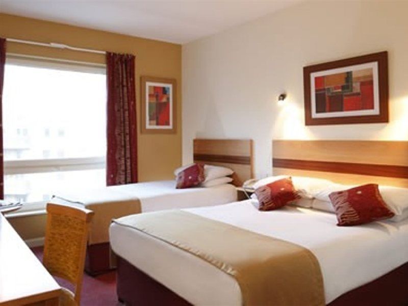 Hotel Leonardo - Formerly Jurys